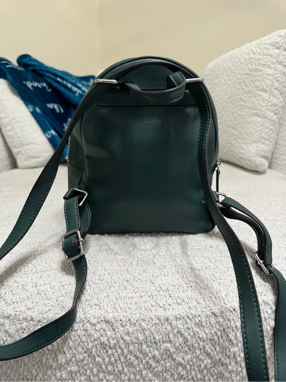 Guess forest emerald